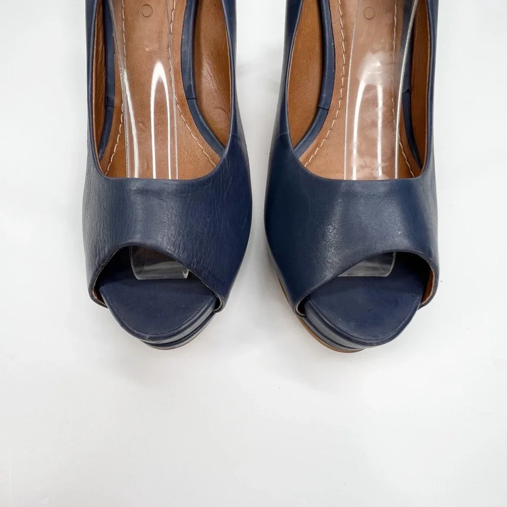 CARRANO Peep Toe Studded Heel Blue Platform‎ Pumps 9